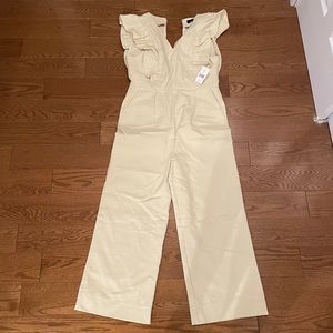 Ok NEED NEW ZIPPER *****En Saison Jumpsuit color beige size M **New with tag